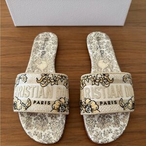 Dior BNIB Dway Embroided metallic sandals. Size 38.5